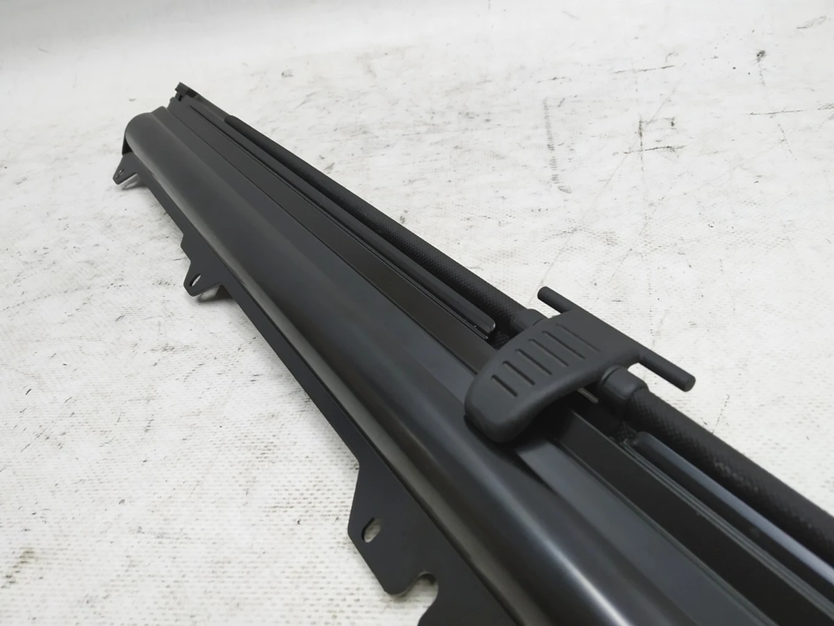 Шторка сонцезахисна для скла двері задньої лівої Audi E-tron 4KE861333