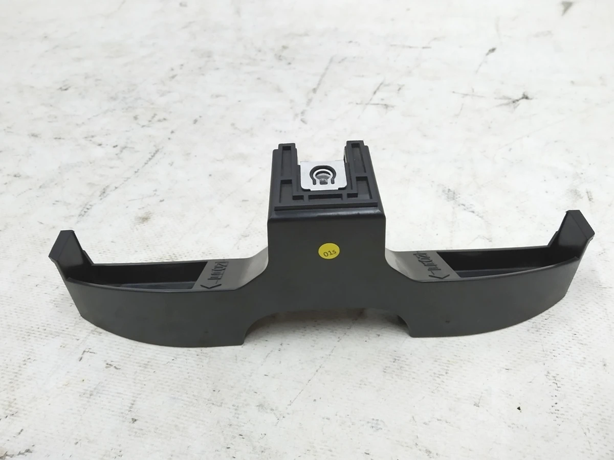 Кронштейн центральної консолі Audi E-tron 4KE863531