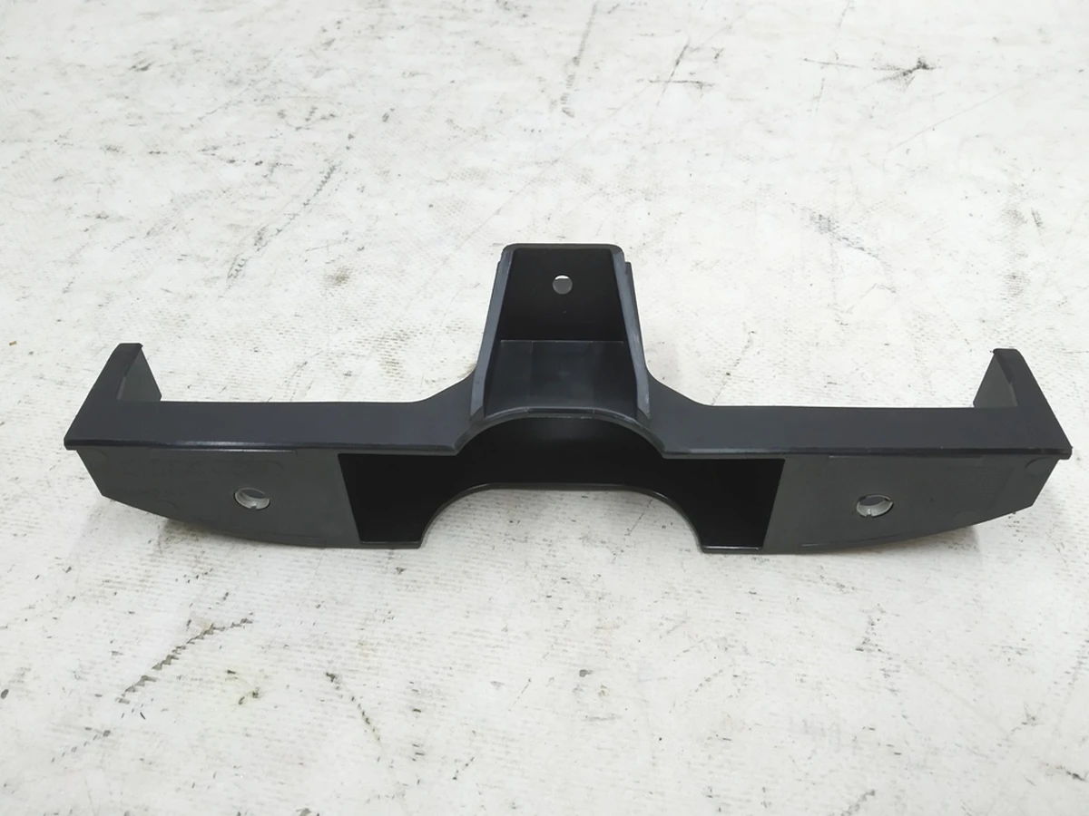 Кронштейн центральної консолі Audi E-tron 4KE863531