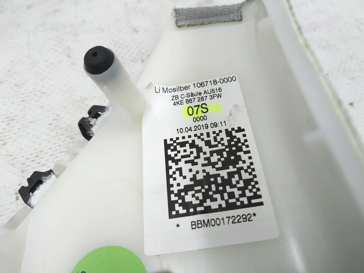 C-pillar trim left 3FW mondsilber Audi E-tron 4KE867287