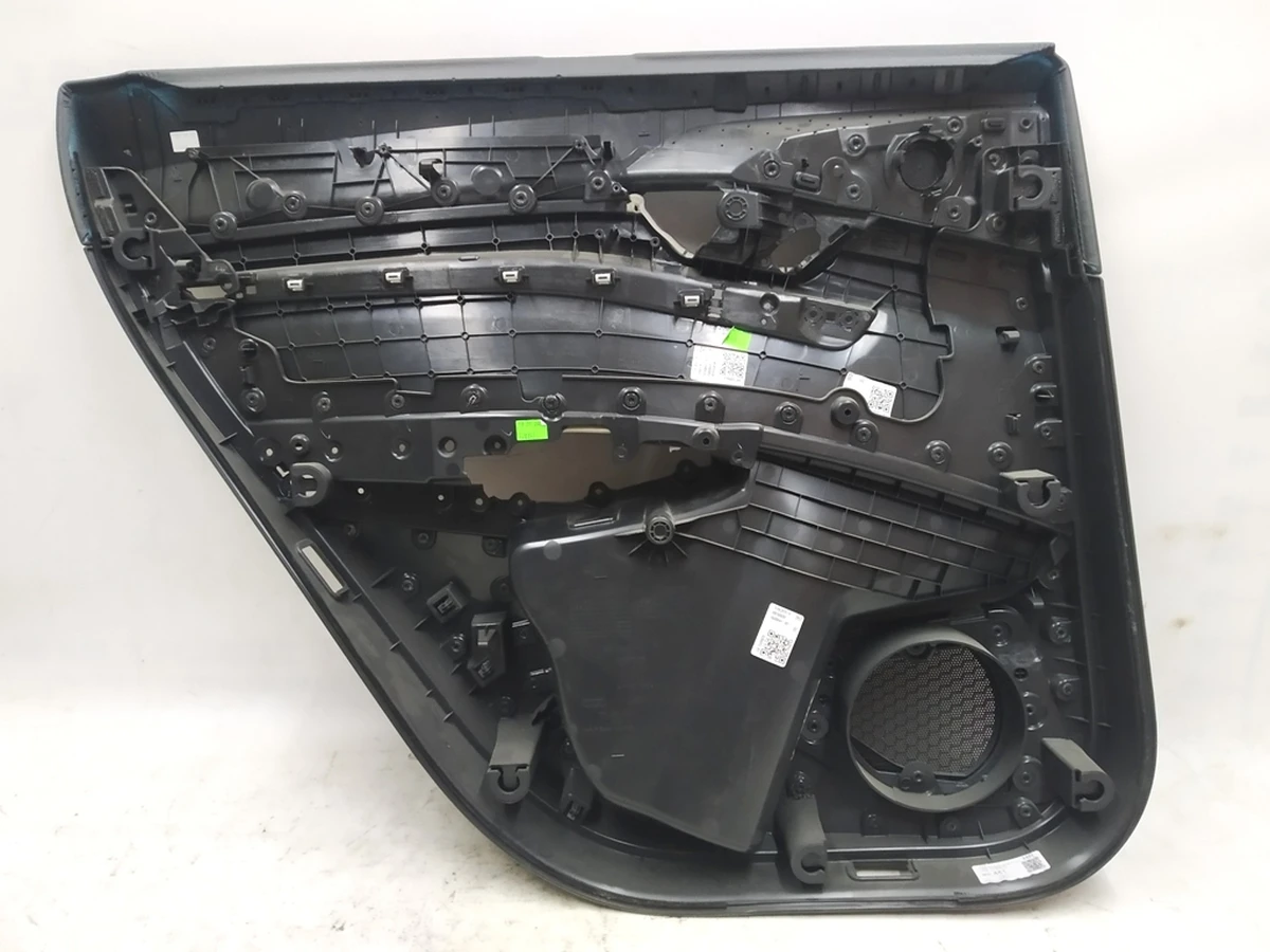 Карта дверей задньої правої (алькантара) у зборі з накладками та підсвічуванням 24А Audi E-tron 4KE867304AC