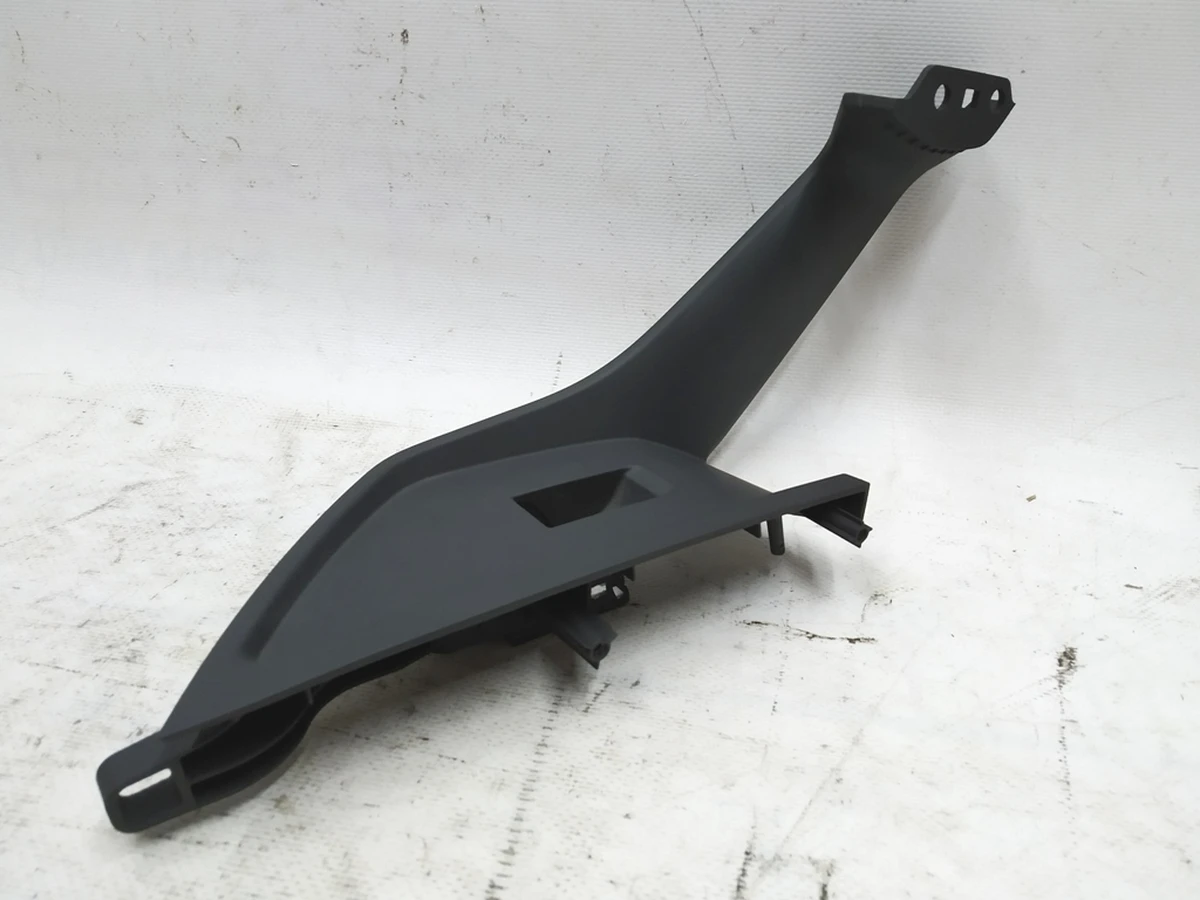The upper part of the shell of the door card handle, rear right Audi E-tron 4KE867372