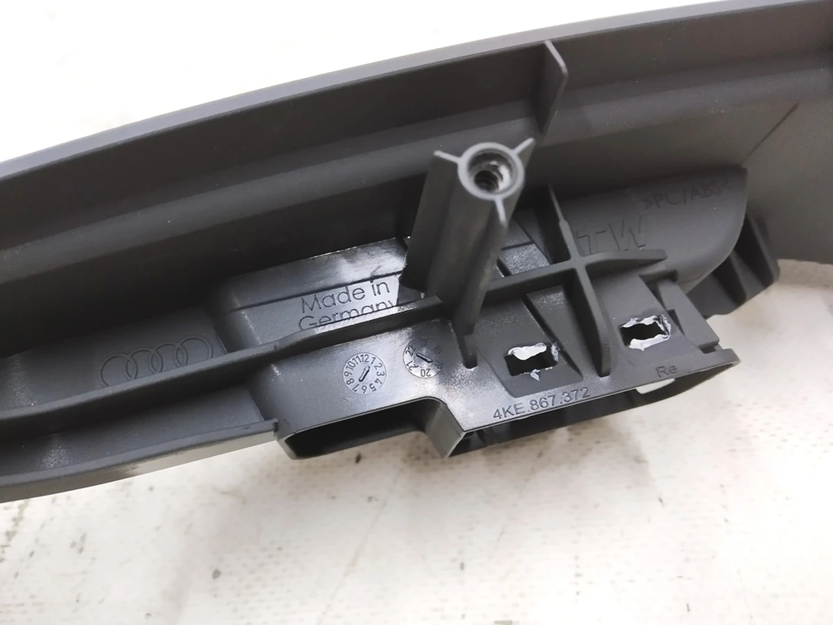 The upper part of the shell of the door card handle, rear right Audi E-tron 4KE867372