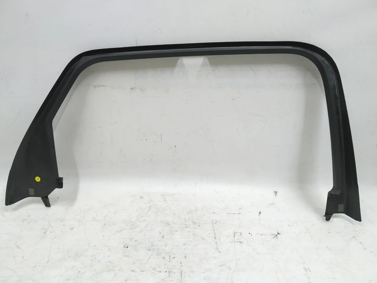 Облицовка проёма стекла двери задней правой внутренняя Audi E-tron 4KE867672