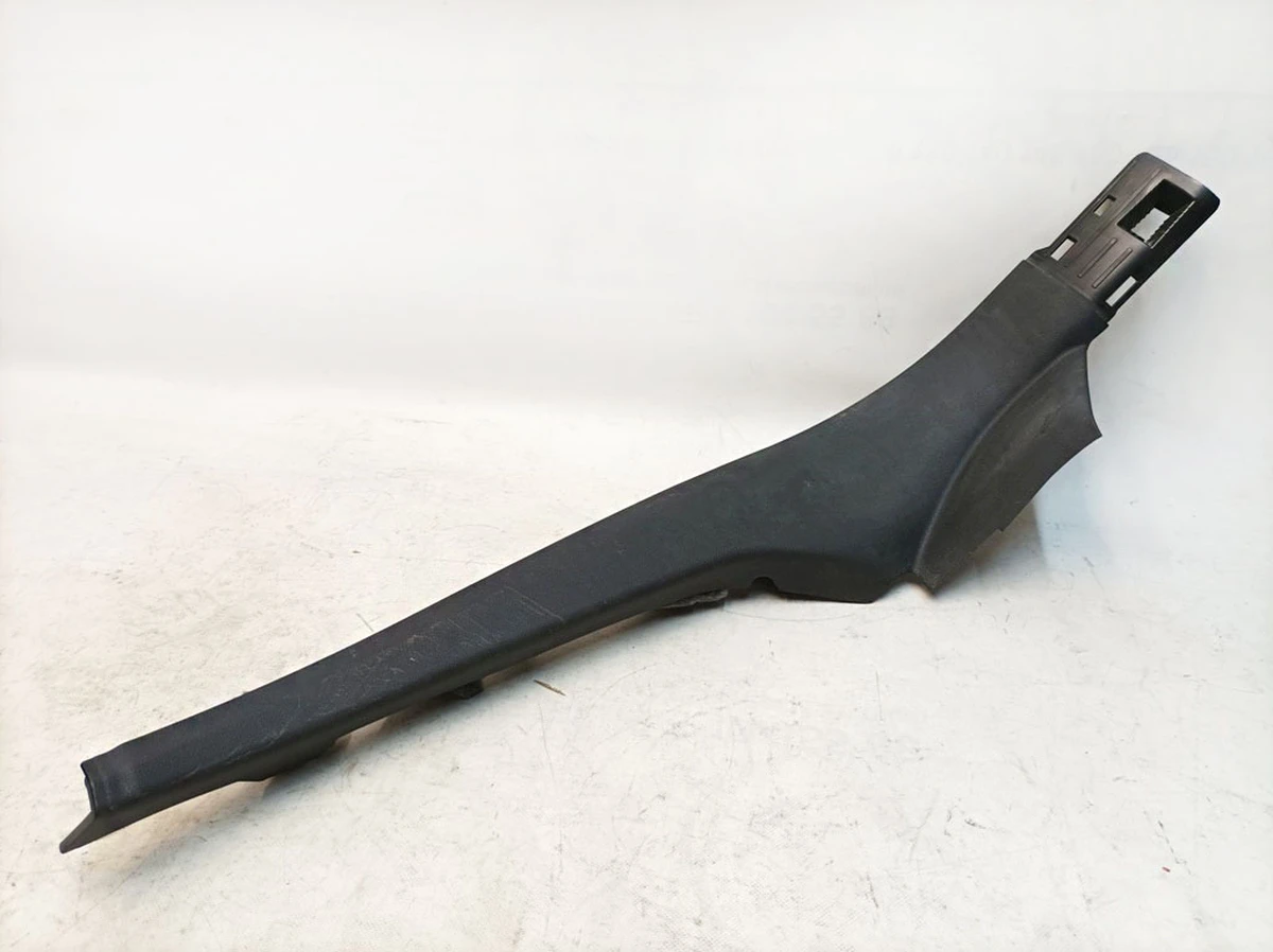 Облицовка колёсной арки внутренняя левая с повреждением Audi E-tron 4KE867767