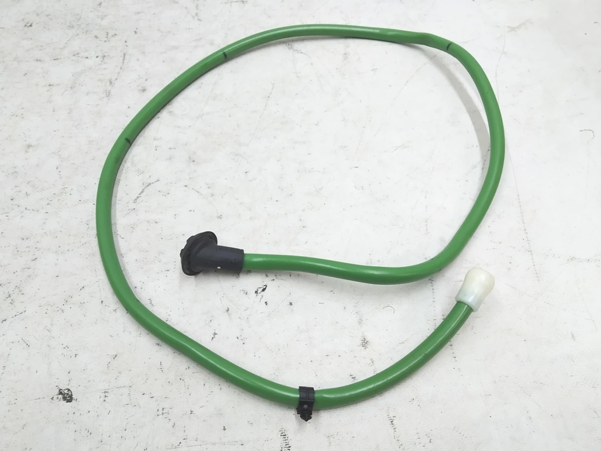 Шланг дренажний передній Audi E-tron 4KE877201