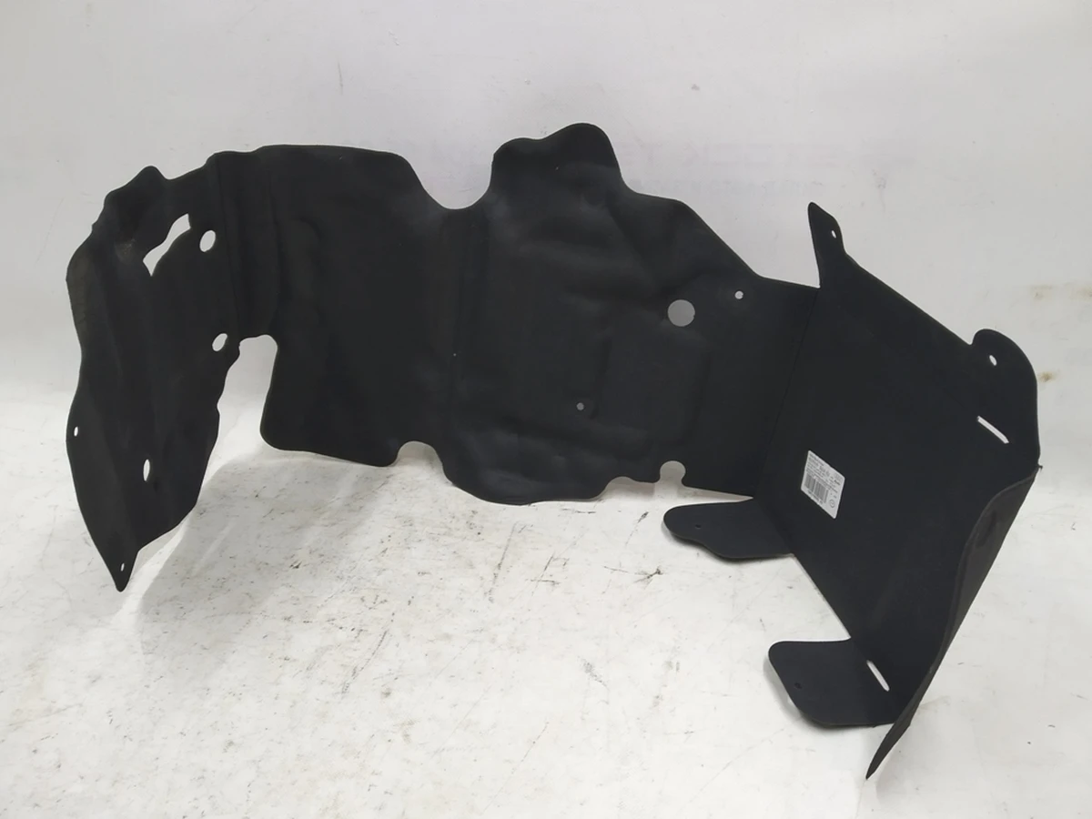 Шумоізоляція двигуна заднього Audi E-tron 4KE901265P