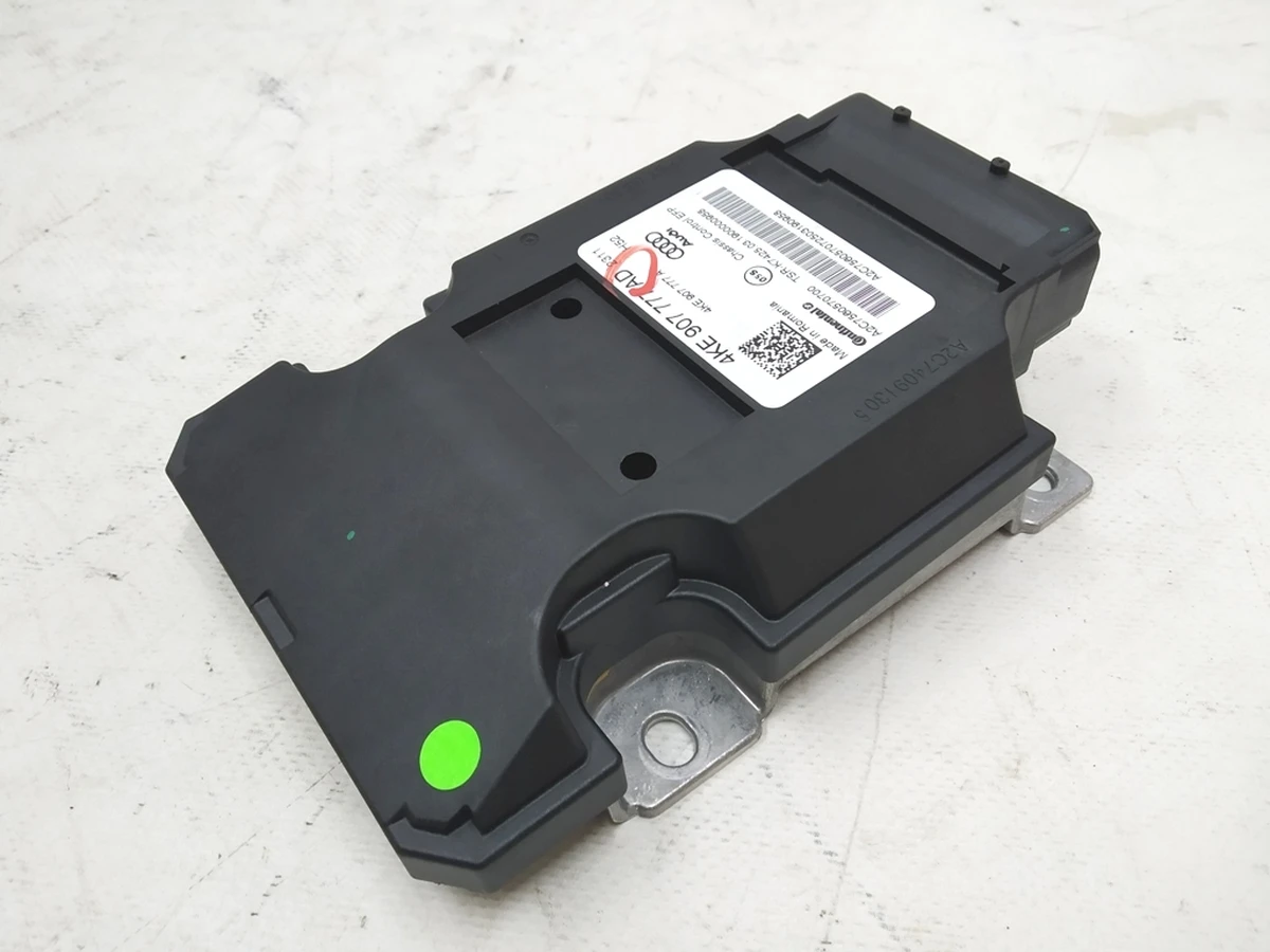 Блок керування ходової частини Audi E-tron 4KE907777AD