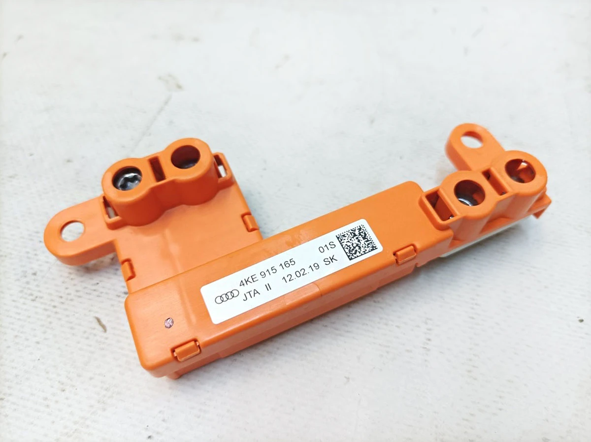 Високовольтний з'єднувач внутрішній Audi E-tron 4KE915165