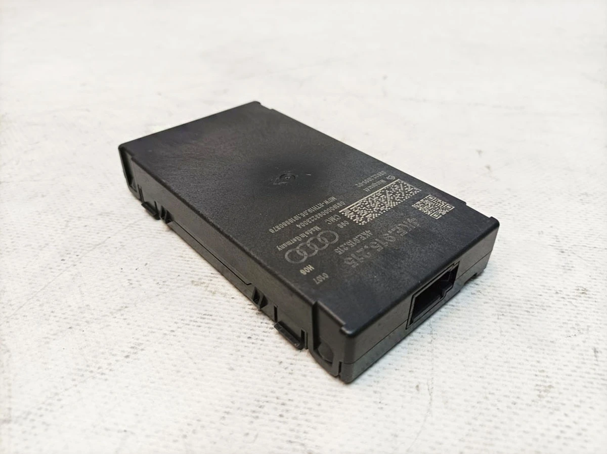 Блок керування контролю модулів акумуляторів Audi E-tron 4KE915215