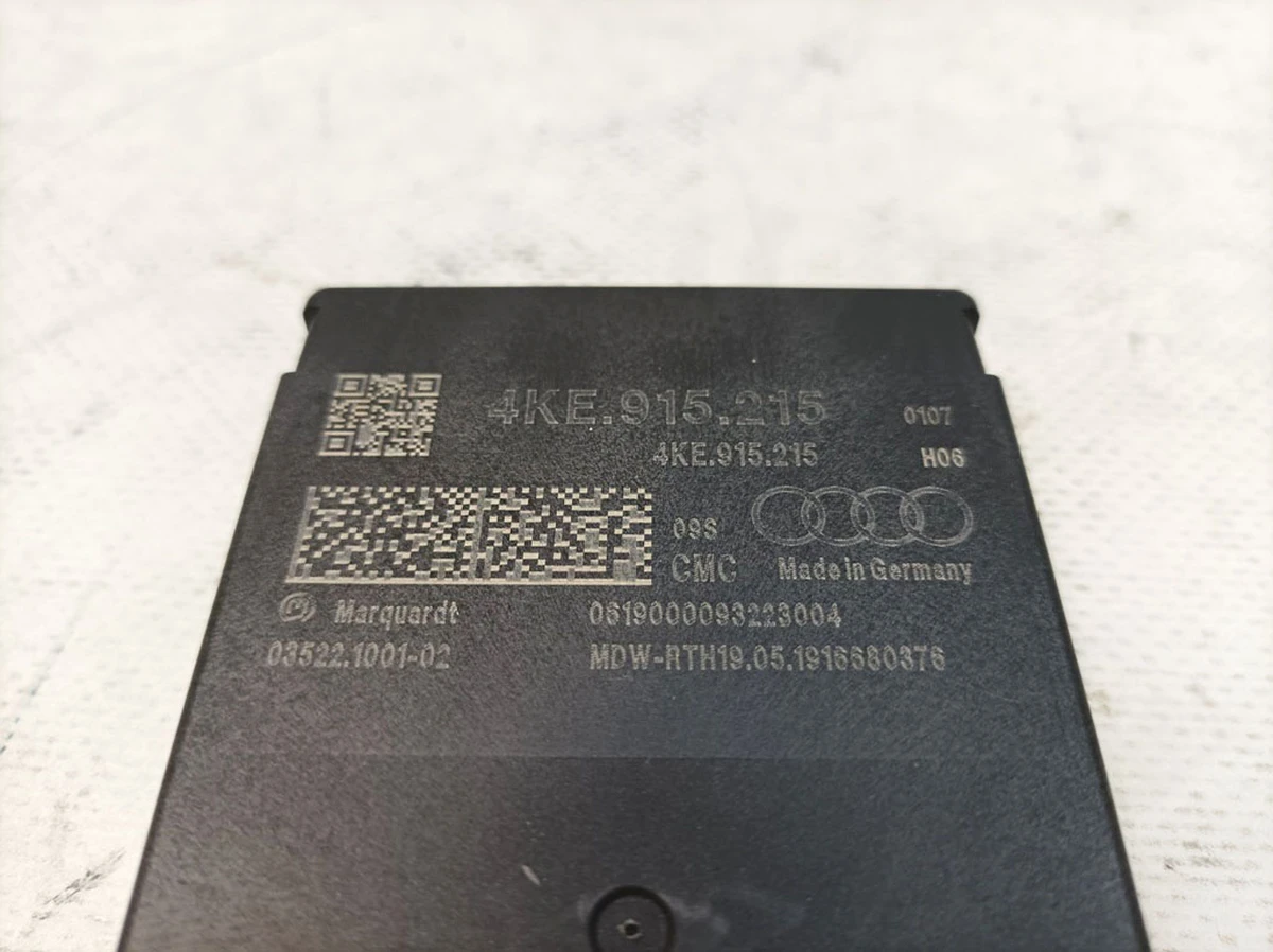 Блок керування контролю модулів акумуляторів Audi E-tron 4KE915215