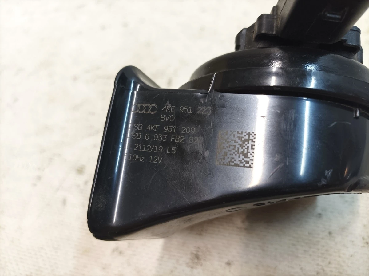 Звуковий сигнал високий тон із пошкодженням Audi E-tron 4KE951223