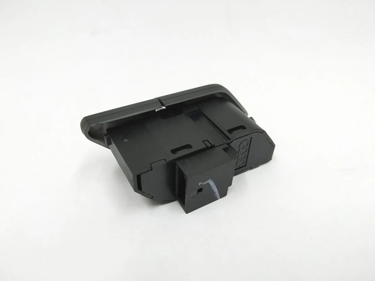 Front right door central lock lock button Audi E-tron 4KE962108