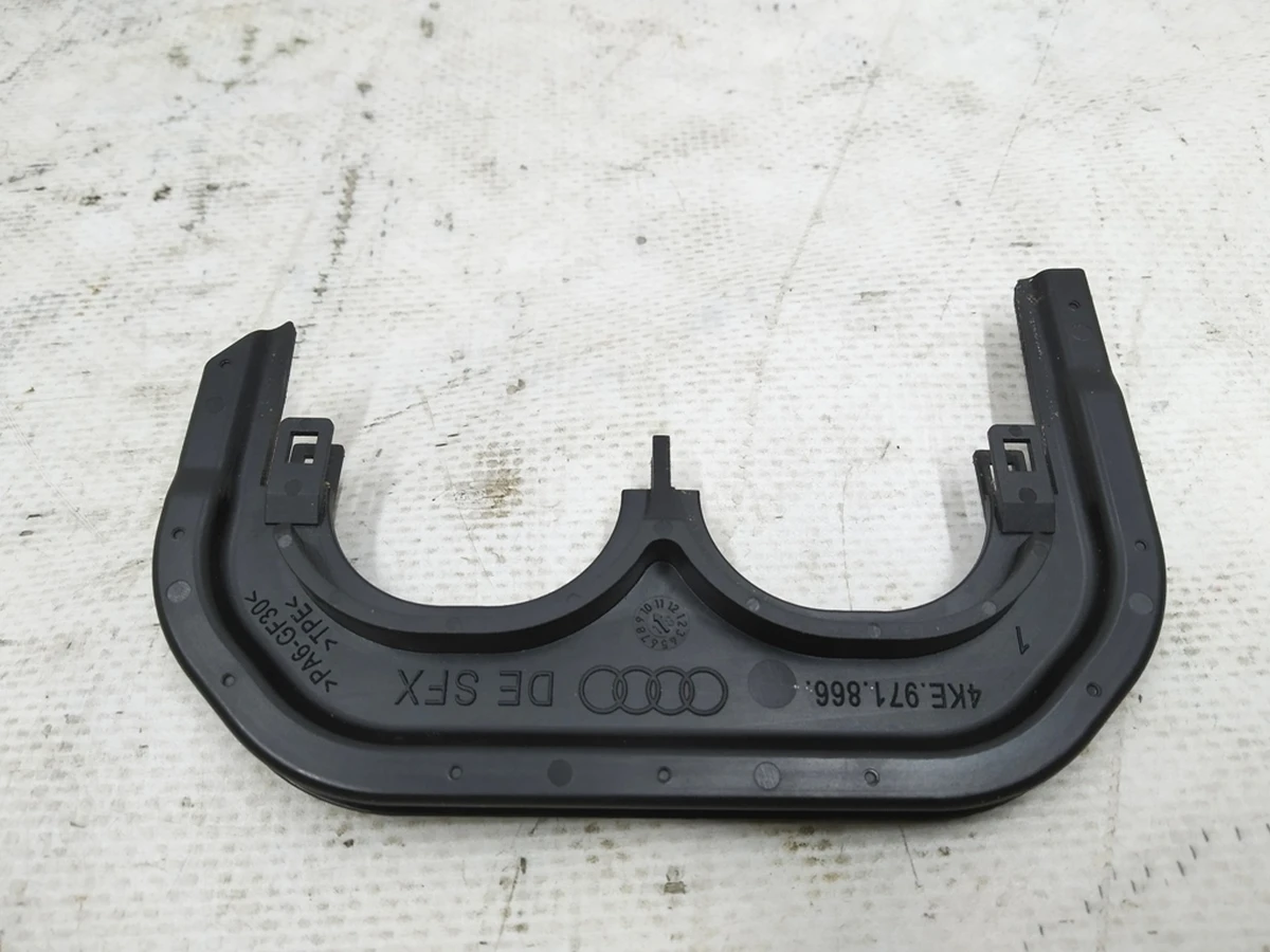 Кабельний канал нижня частина Audi E-tron 4KE971866