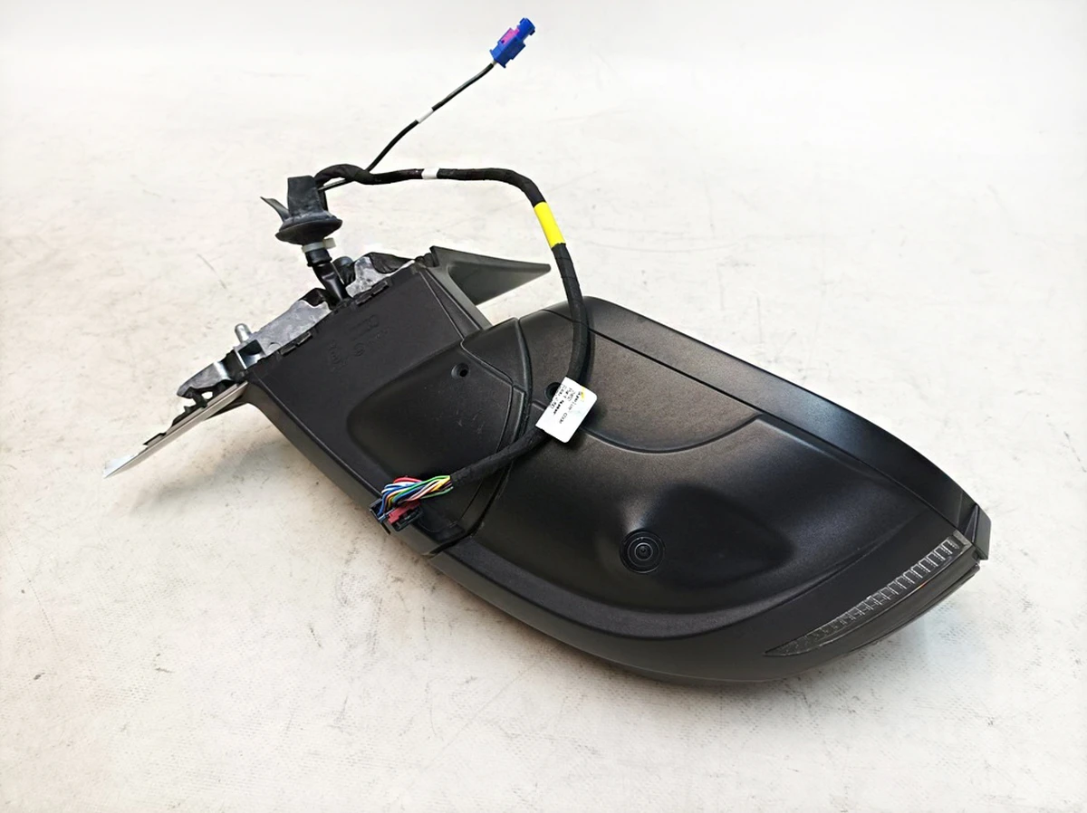 Outside mirror with electric drive, right, assembled Paint code: LY9T Audi E-tron 4KL857410
