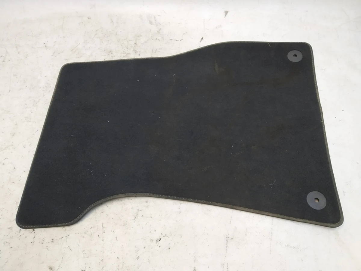 Килимок передній правий JTV felsgrau Audi E-tron 4KL863691