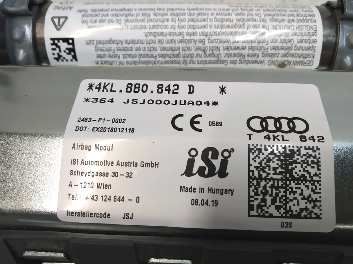 Подушка безпеки колінна з пошкодженням Audi E-tron 4KL880842D