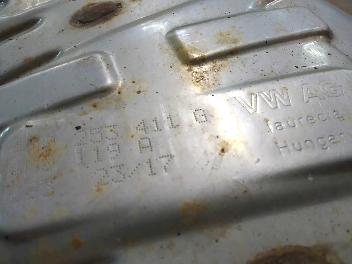 Глушитель средний и задний Audi Q7 4M0253181AR