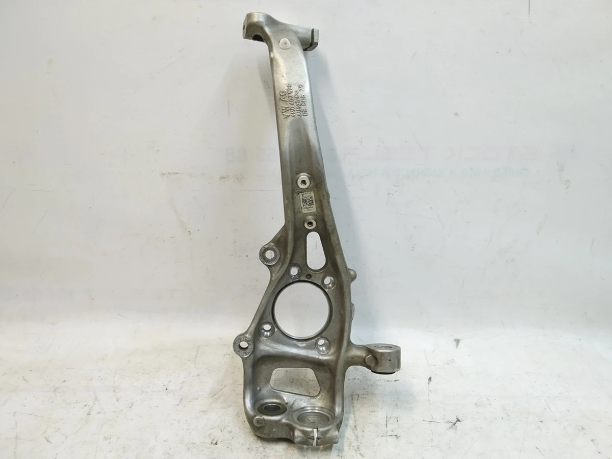 Кулак поворотний передній лівий Audi Q7 4M0407253J