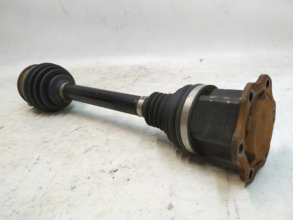 Привідний вал із ШРУСами (напіввісь) передній Tripode Audi Q7 4M0407271D