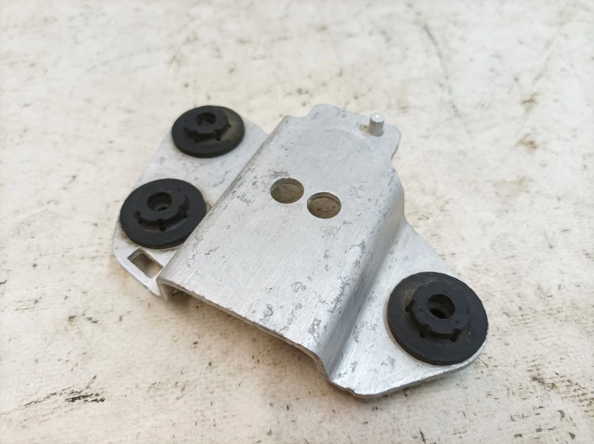 Bracket support block ABS Audi Q7 4M0614235D