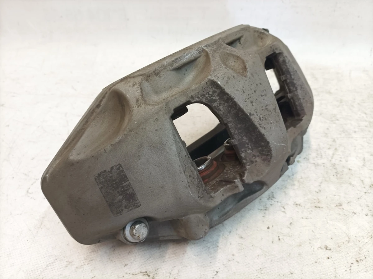 Супорт нерухомий передній лівий без гальмівних колодок Audi Q7 4M0615107H