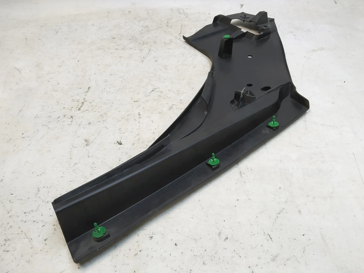 Engine compartment headlight trim left Audi Q7 4M0805285A