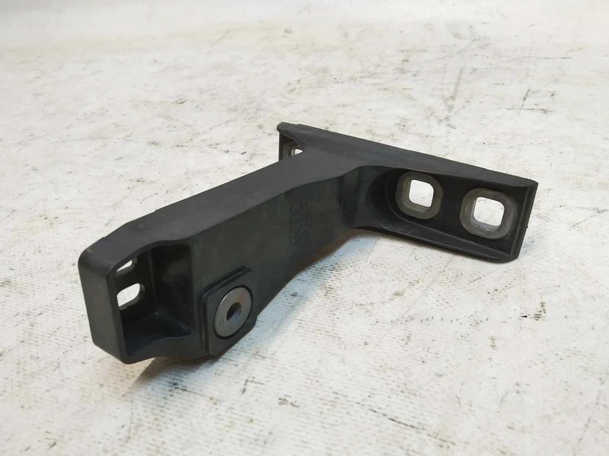 Опора панелі кріплення радіатора ліва Audi Q7 4M0807333