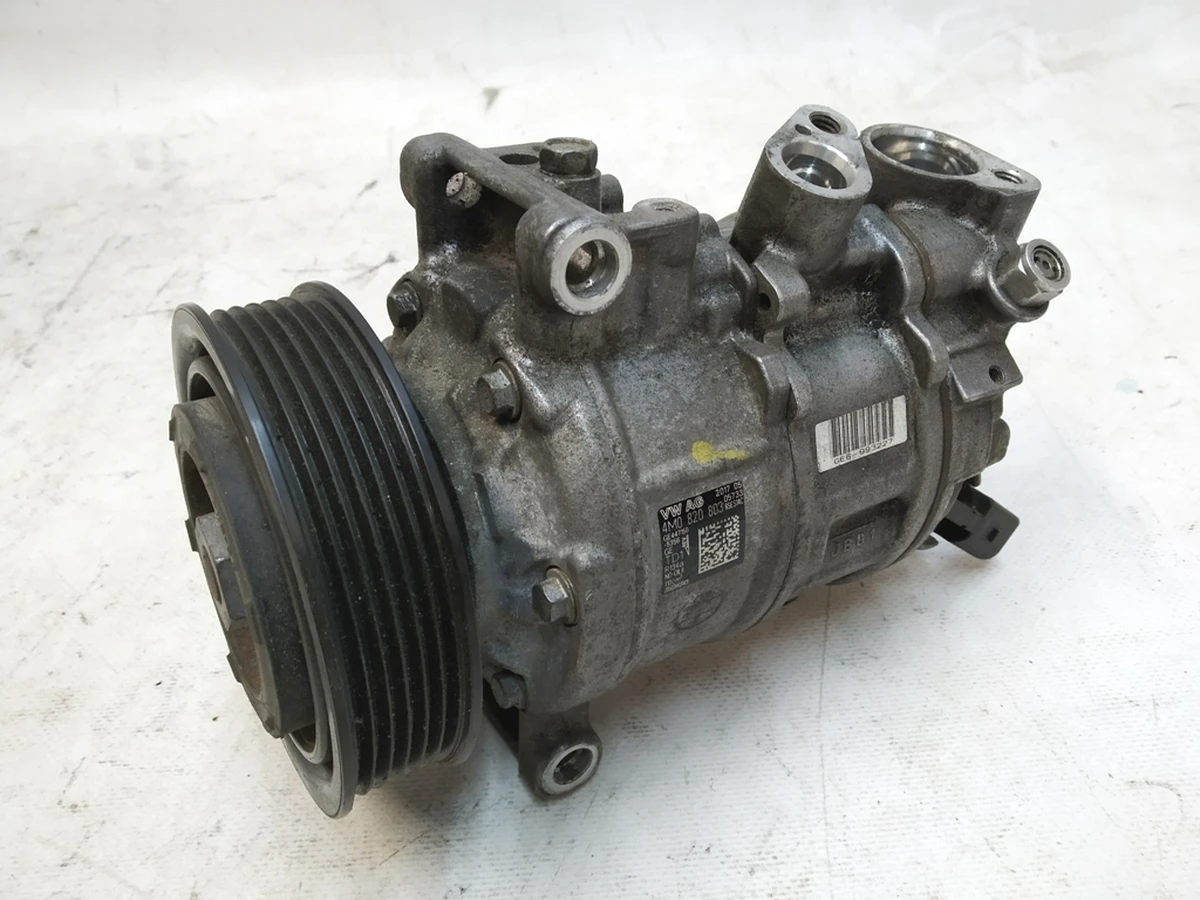 Компресор кліматичної установки DENSO Audi Q7 4M0820803