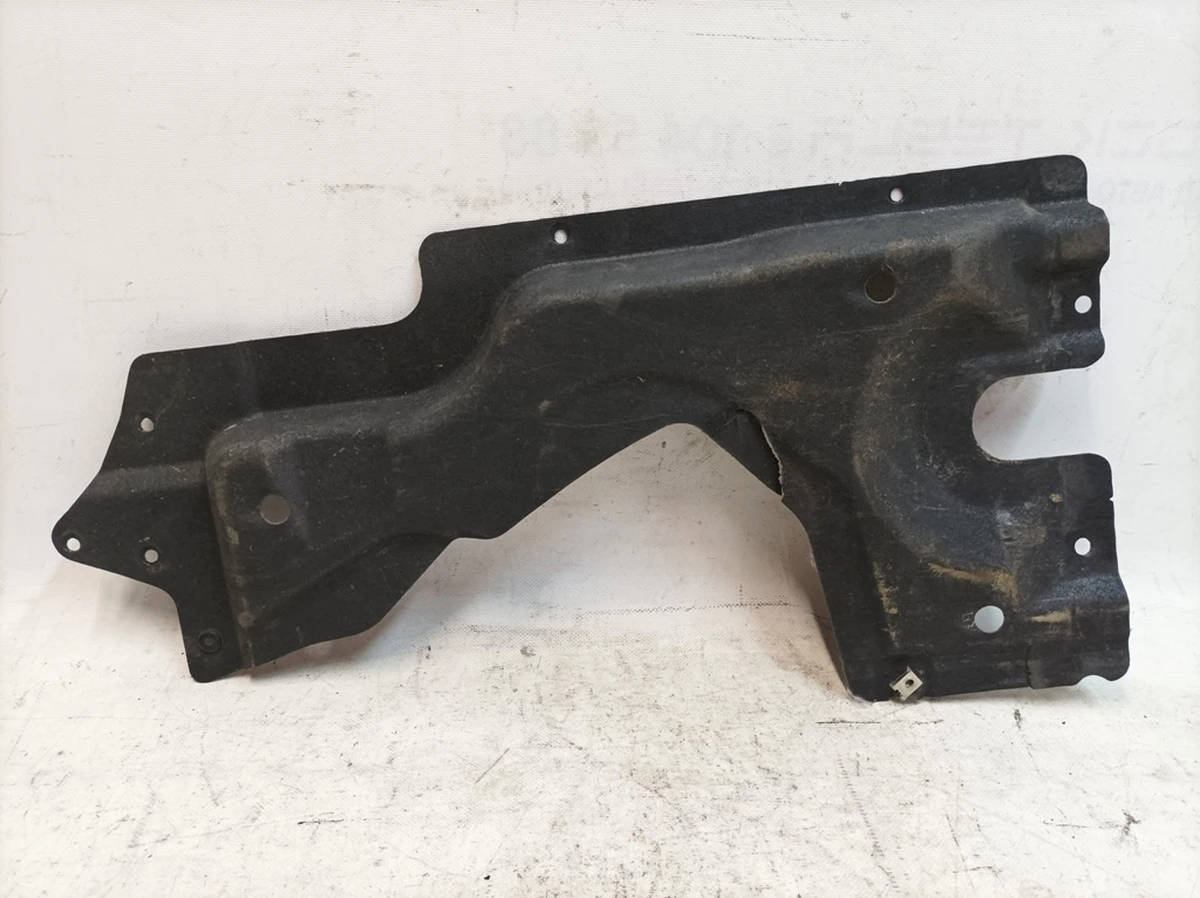 Underbody trim right with damage Audi Q7 4M0825214J