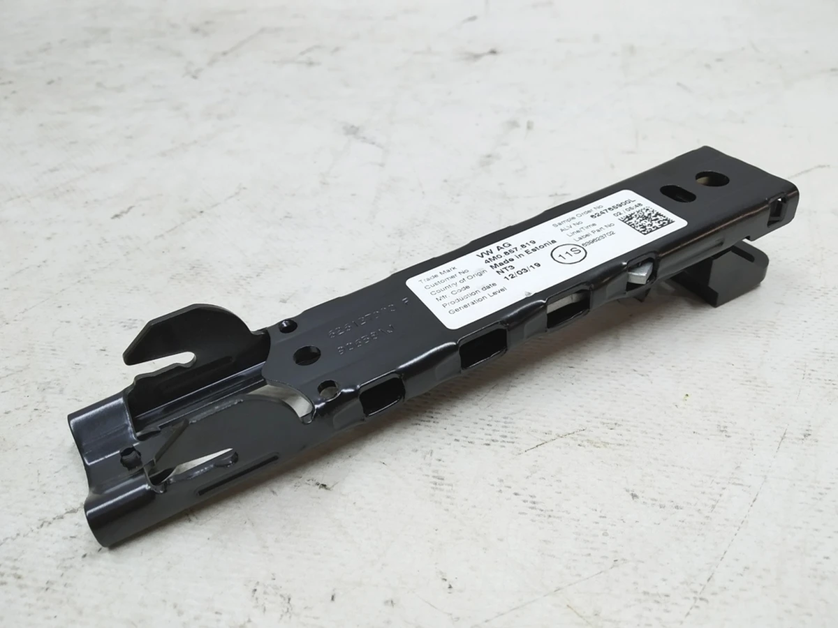 Механізм регулювання висоти ременя лівий правий Audi E-tron 4M0857819