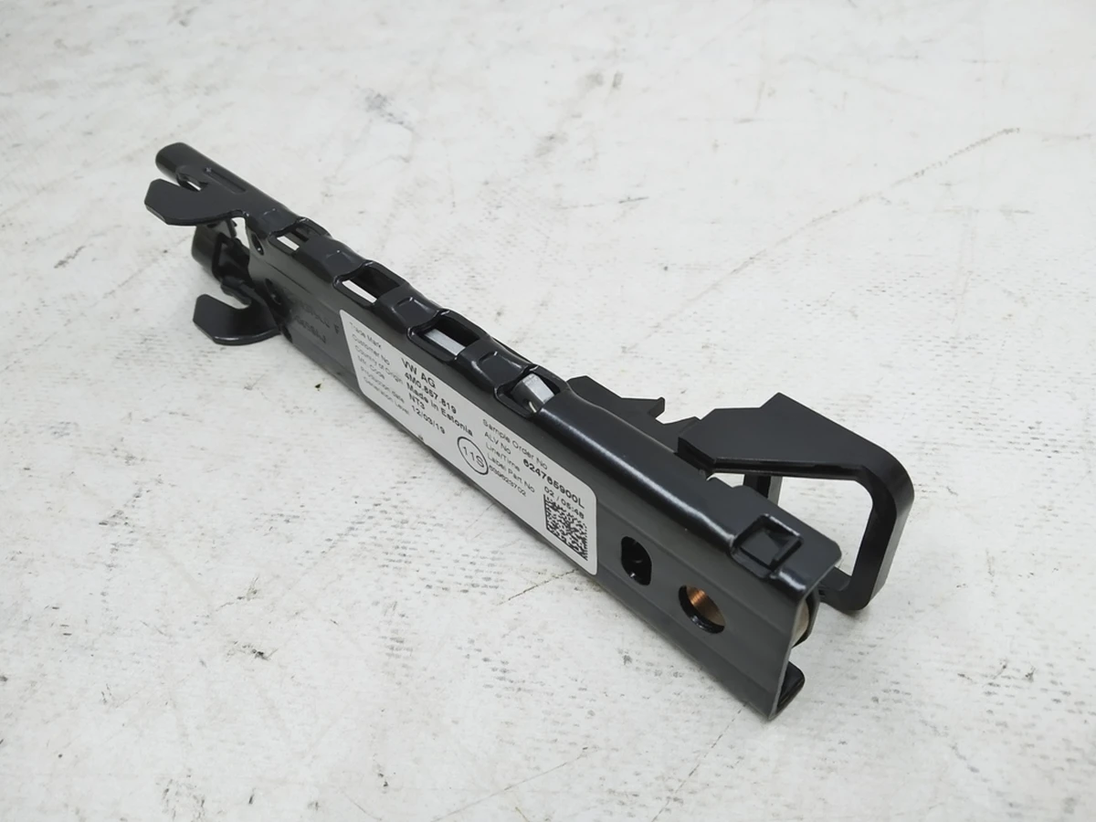 Механізм регулювання висоти ременя лівий правий Audi E-tron 4M0857819