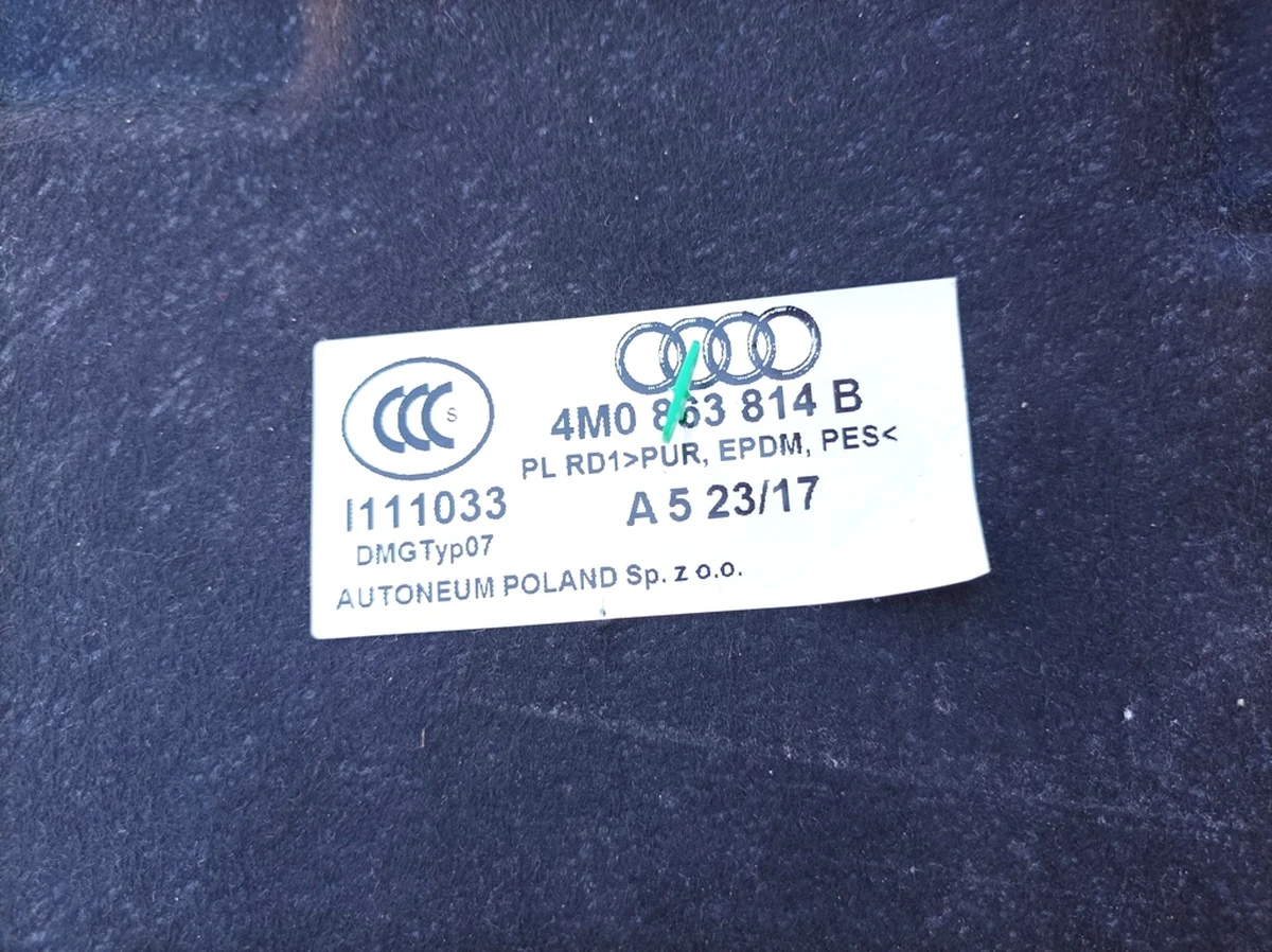 Soundproofing wheel arch rear right Audi Q7 4M0863814B