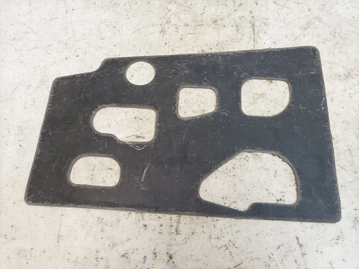 Soundproofing spare wheel niche rear left Audi Q7 4M0864603A