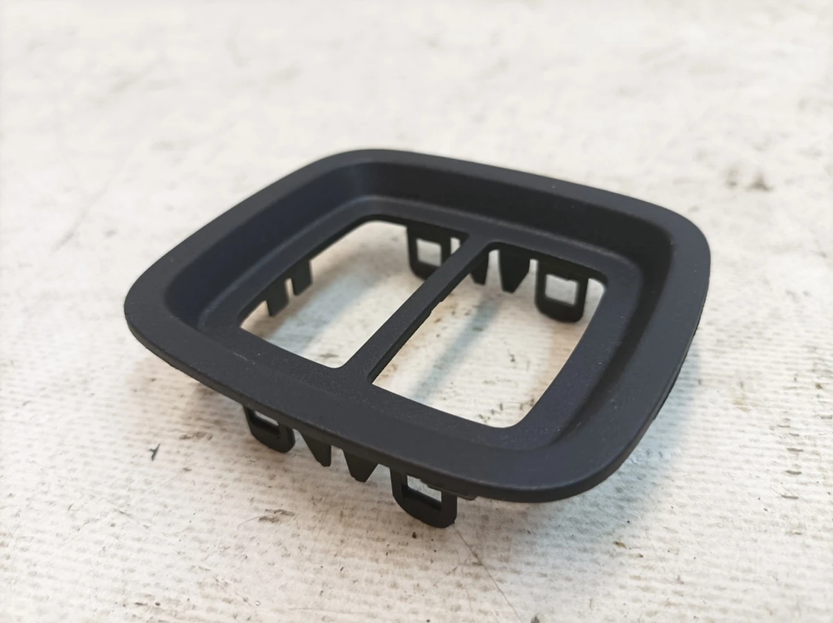 Накладка клавіш розблокування спинки сидіння 4PK soul Audi Q7 4M0867255A