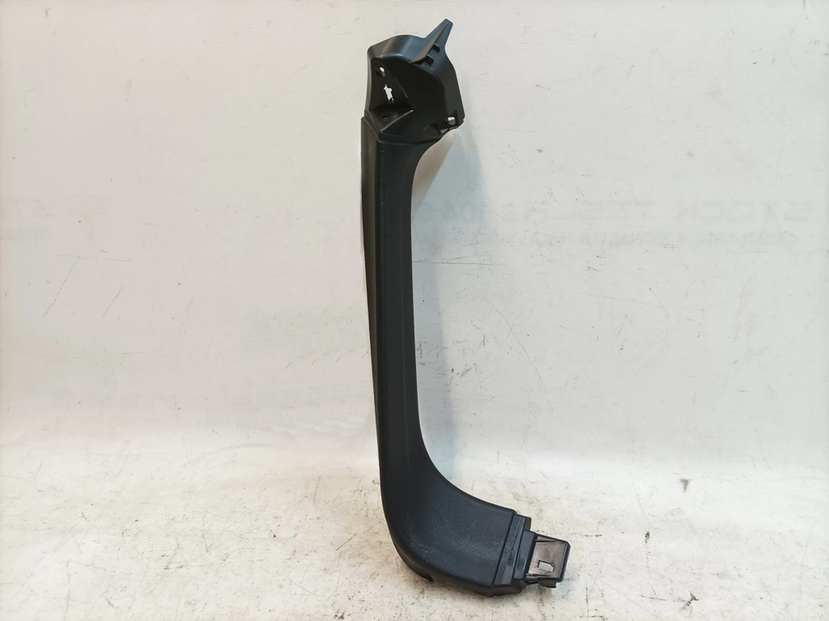 Облицювання кришки багажного відсіку ліва верхня 4PK Audi Q7 4M0867607E