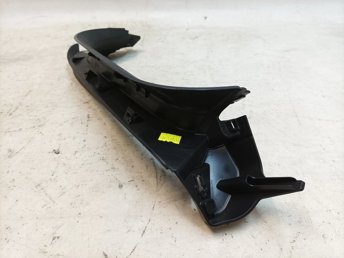 Облицювання кришки багажного відсіку ліва верхня 4PK Audi Q7 4M0867607E