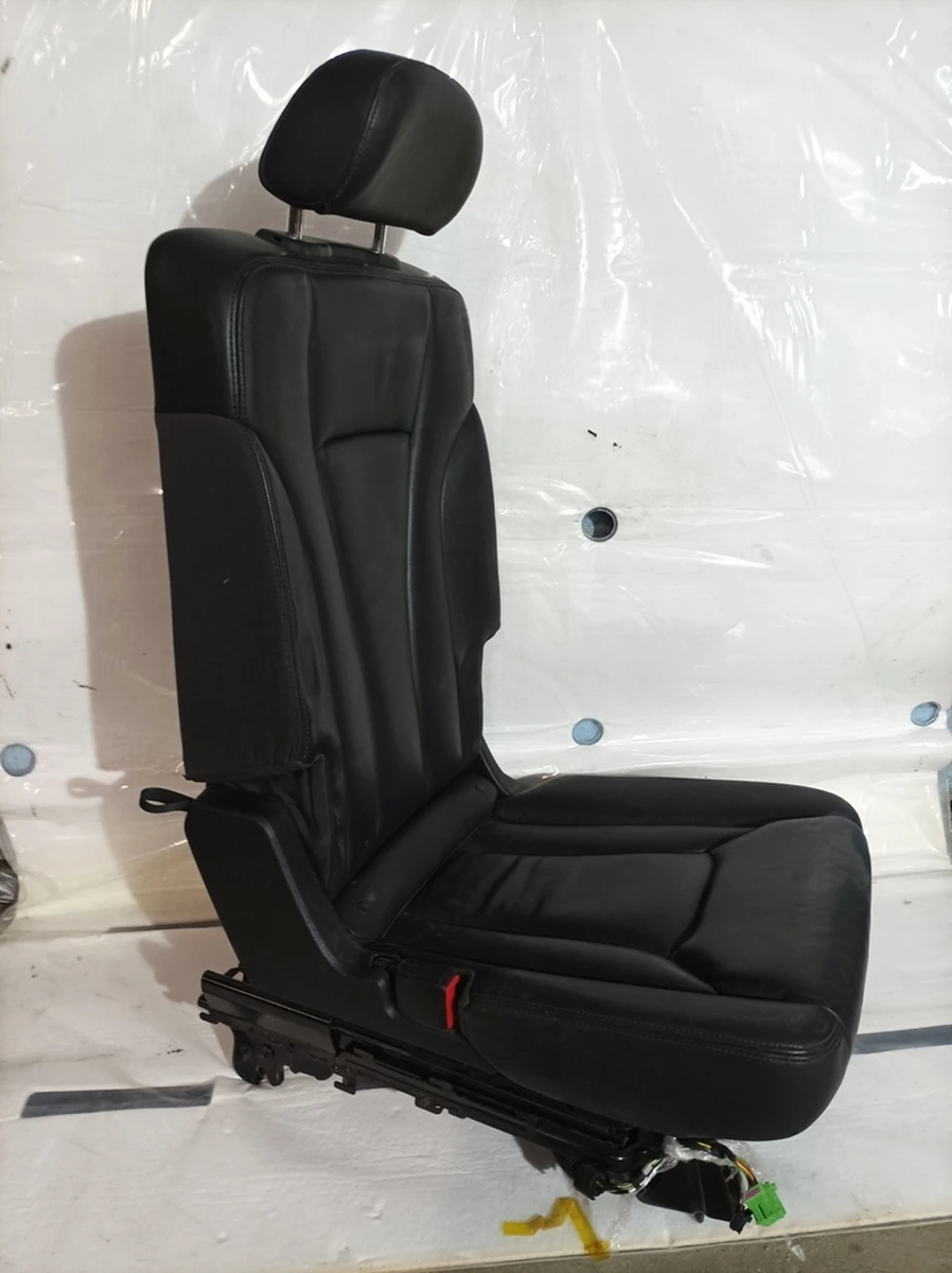 Сидіння 2-го ряду ліве шкіра/позов.шкіра з підігрівом та підголовником у зборі QJH soul S-Line пошкоджено