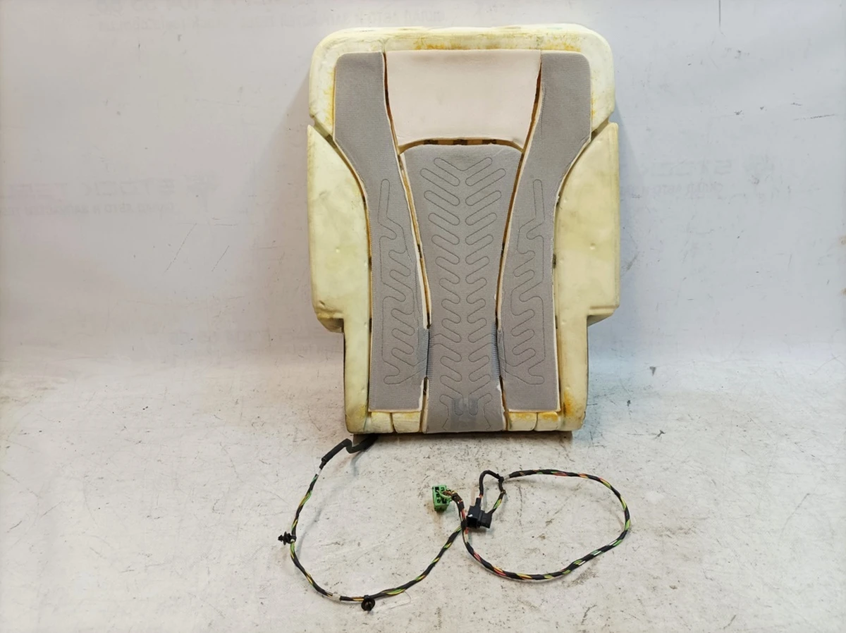 Seat back filler, rear right, with heating element with oxidized contacts Audi Q7 4M0883776A