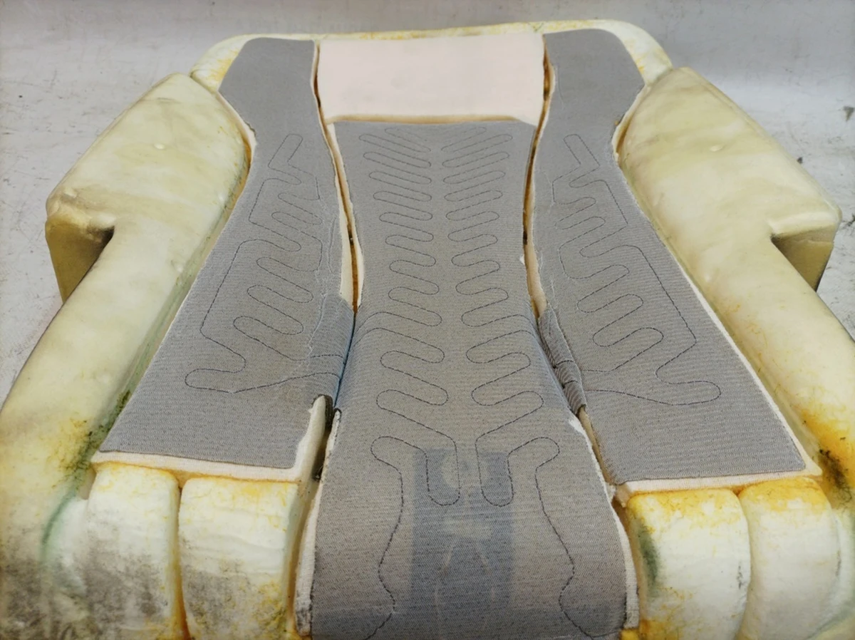 Seat back filler, rear right, with heating element with oxidized contacts Audi Q7 4M0883776A