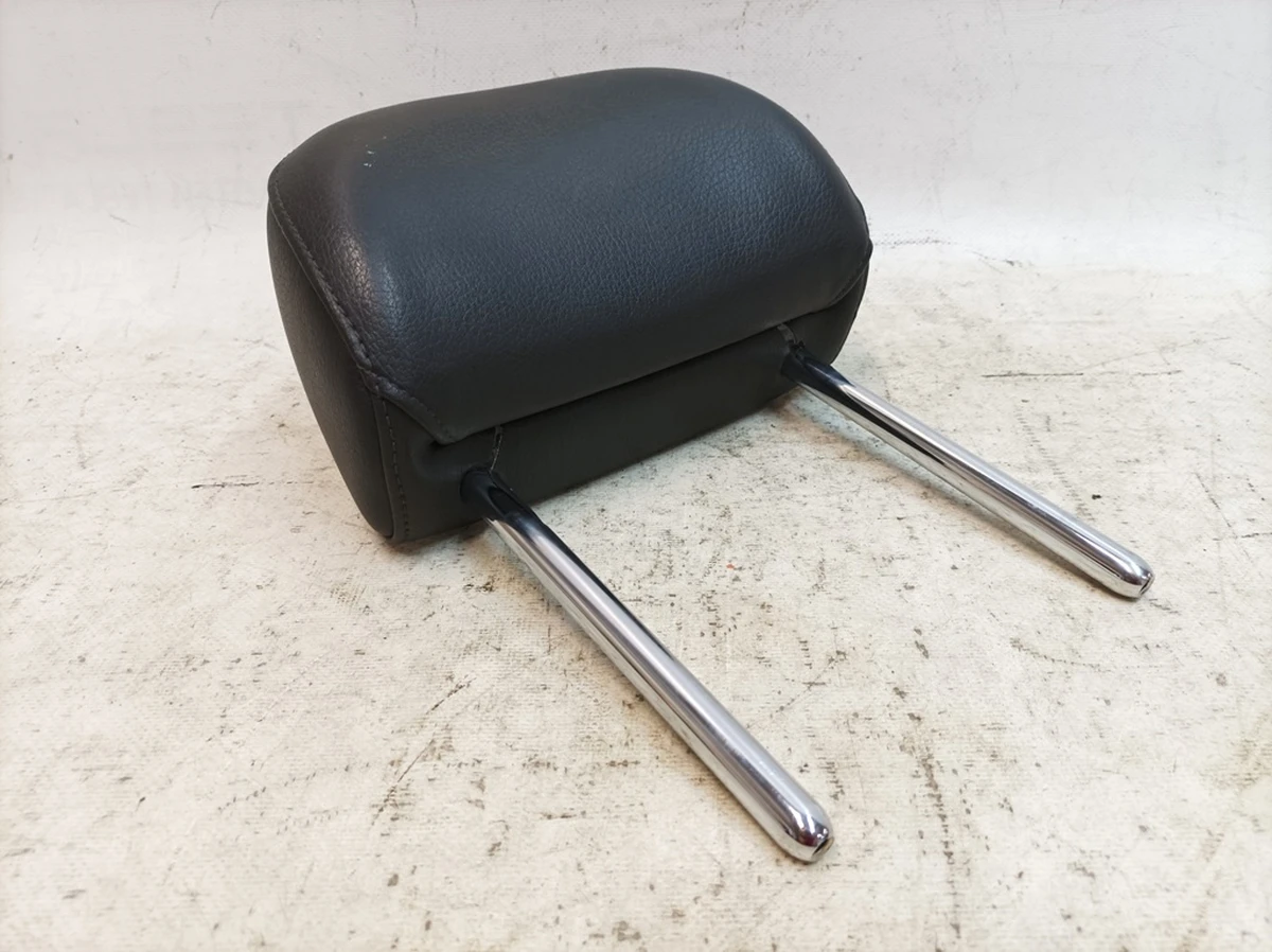 Подголовник с обивкой (искусственная кожа) сиденья второго ряда левый правый Audi Q7 4M0883901J