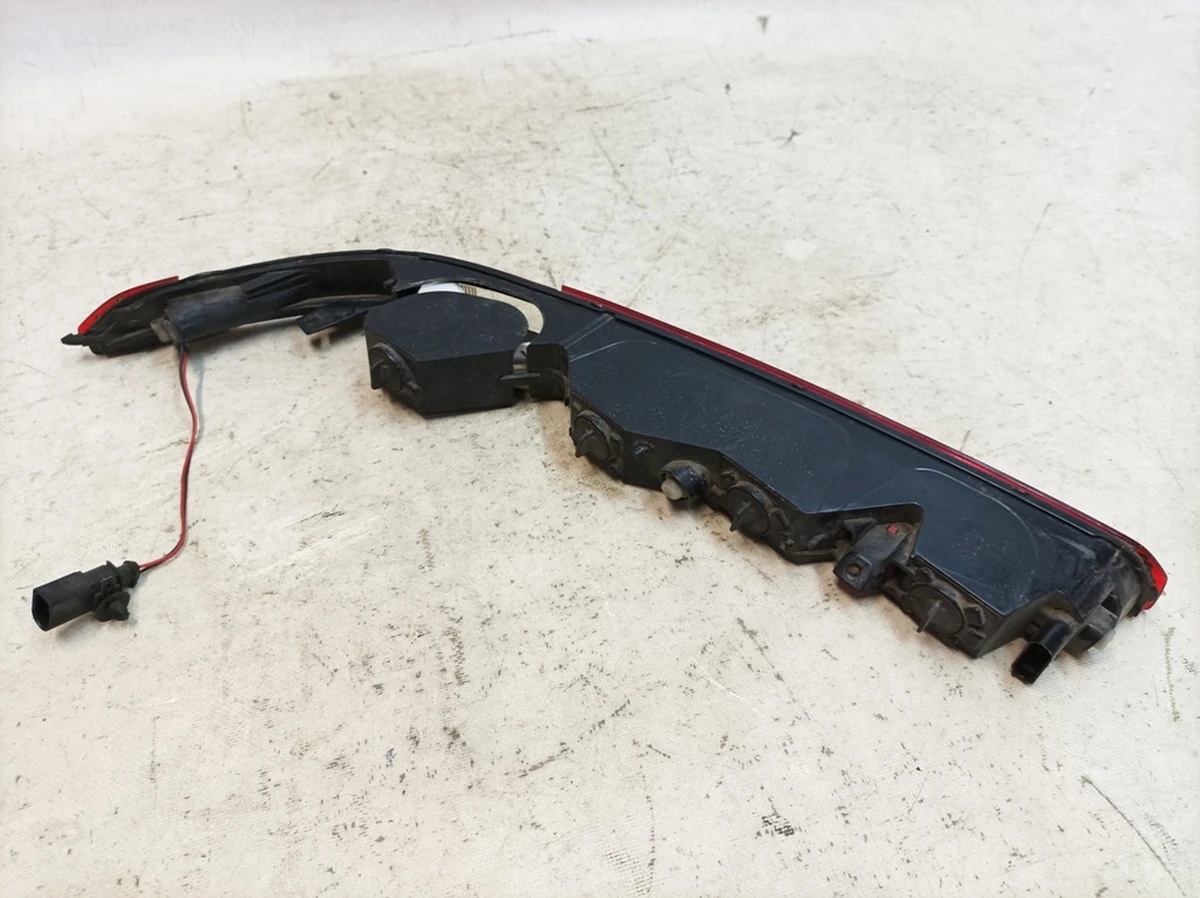 Rear bumper lamp assembly right with damage Audi Q7 4M0945096A