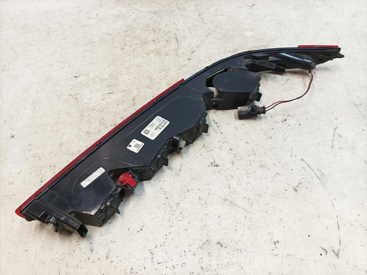 Rear bumper lamp assembly right with damage Audi Q7 4M0945096A
