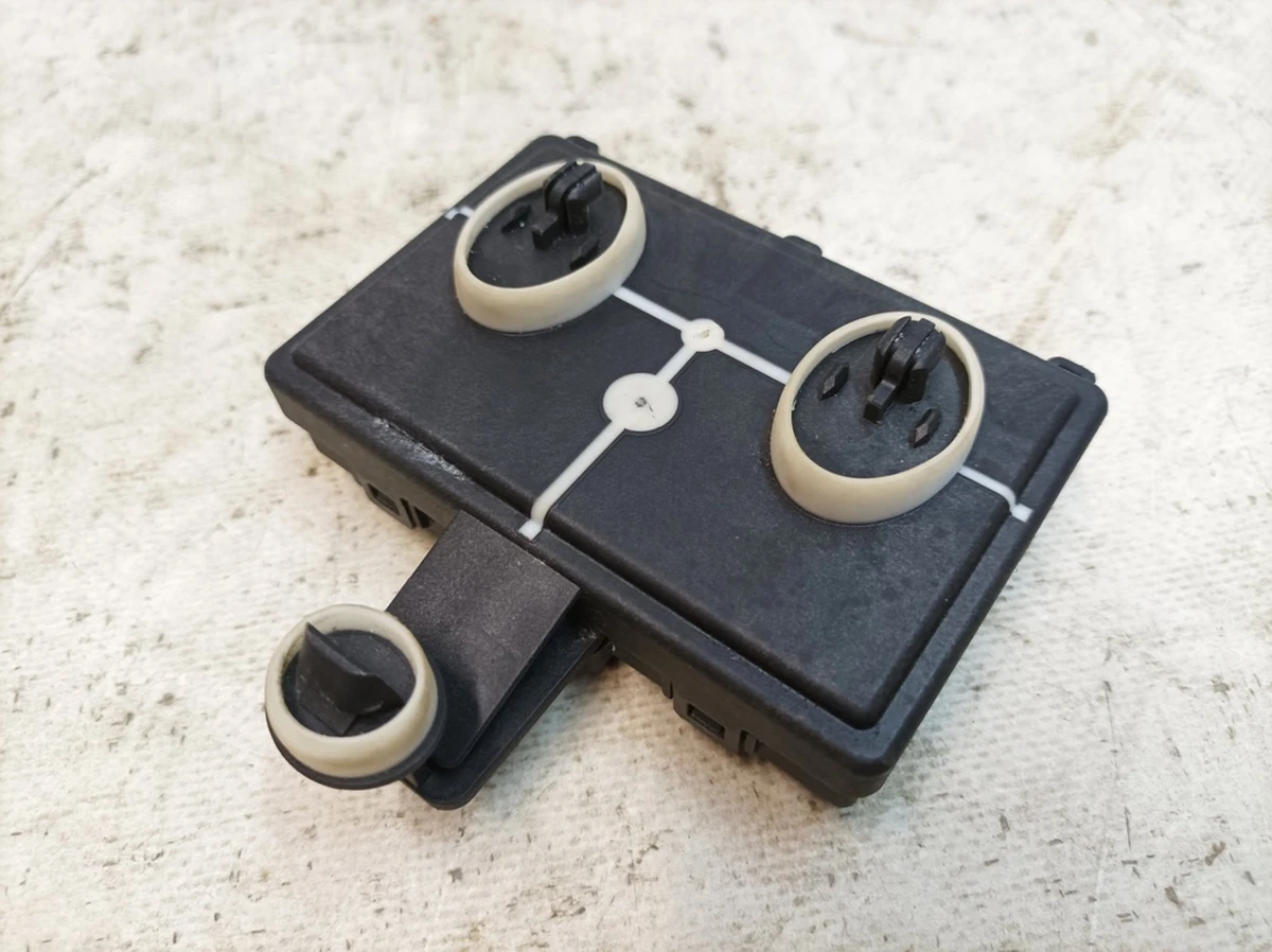 Блок управления двери передней пассажирской Audi Q7 4M0959592H