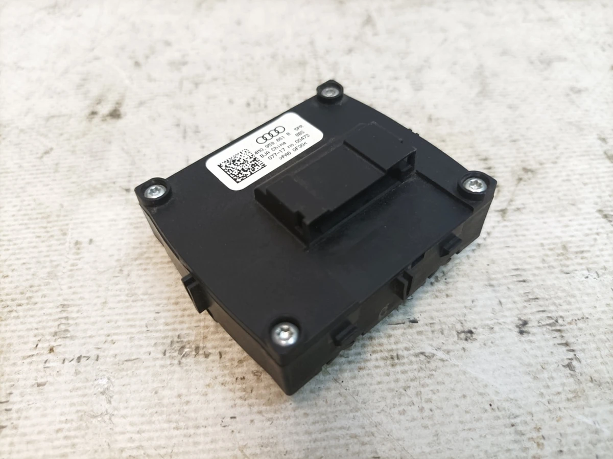 Клавіша розблокування спинки сидіння ліва права Audi Q7 4M0959861B