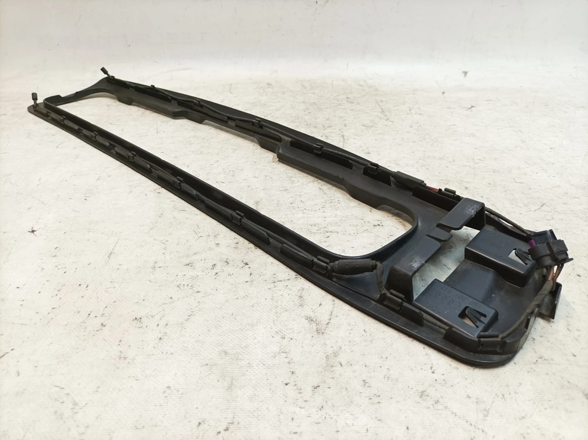 Провід датчика безконтактного відкриття/закриття кришки багажника в зборі з кронштейном Audi Q7 4M0962239A