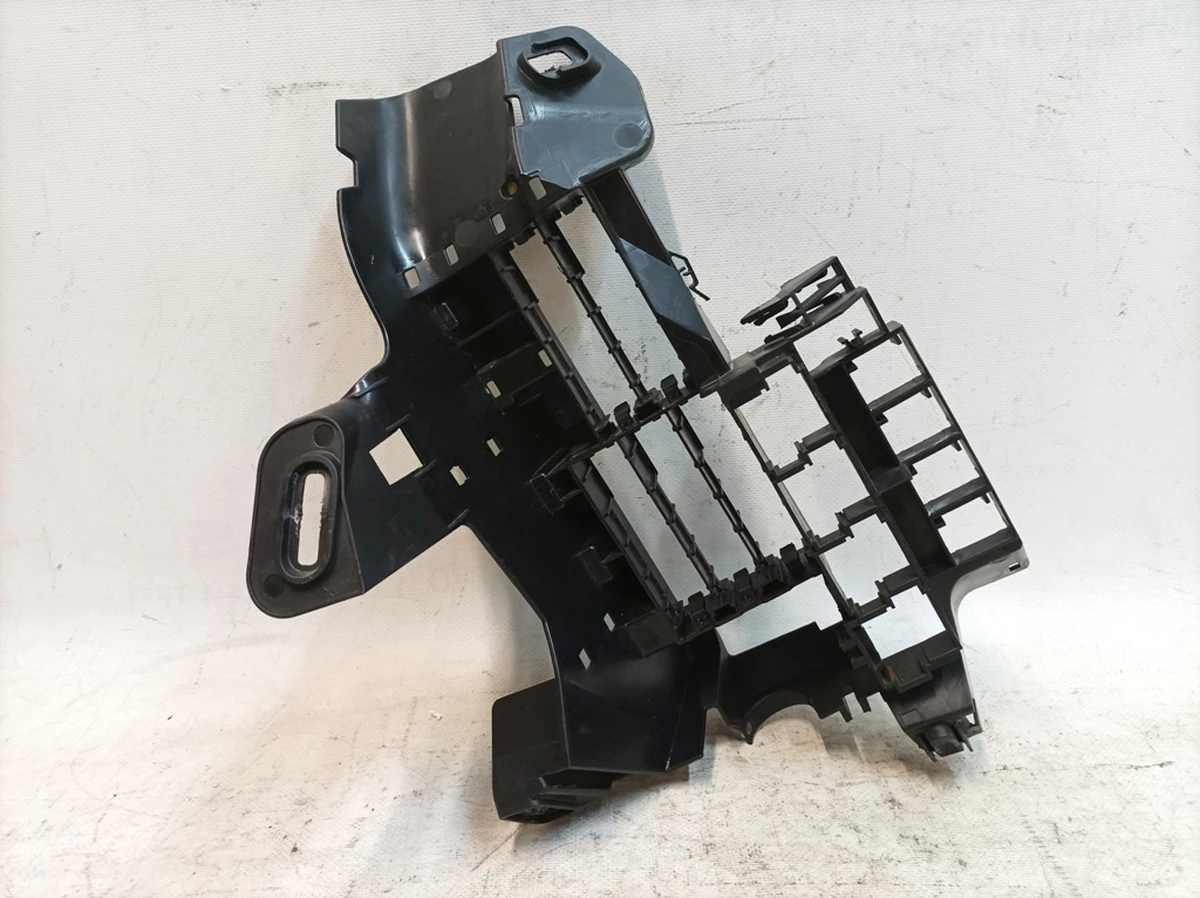 Крепление блок предохранителей и реле переднее левое Audi Q7 4M0971845BR