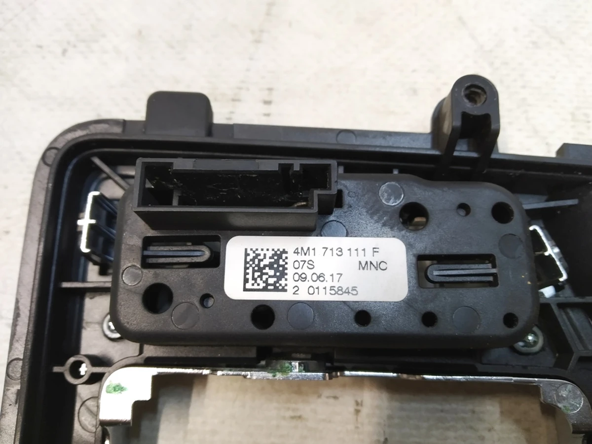 Gearshift pad for center console without illumination Audi Q7 4M1713111F