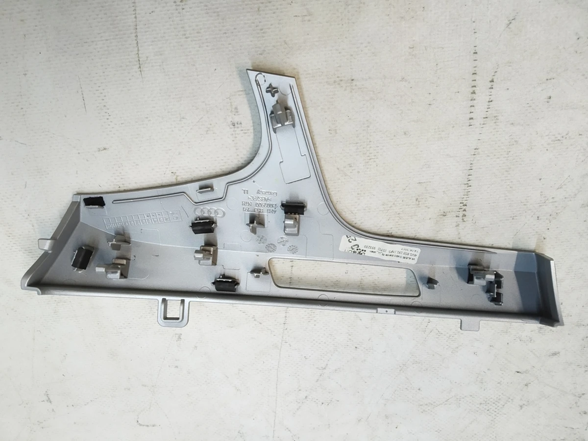 Декоративна накладка передньої панелі (торпедо) ліва NP5 Audi Q7 4M1853191J