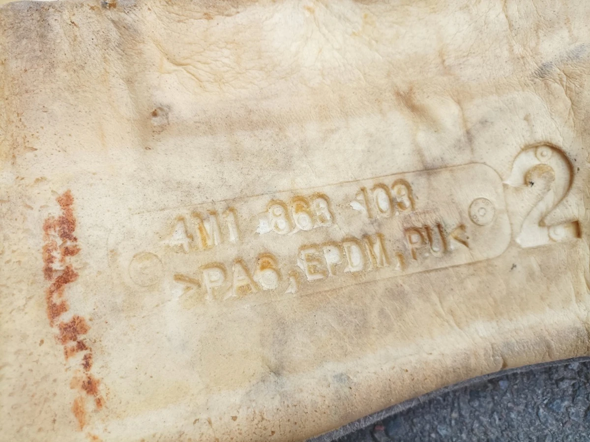 Настил пола (половина) передняя правая часть Audi Q7 4M1863103E